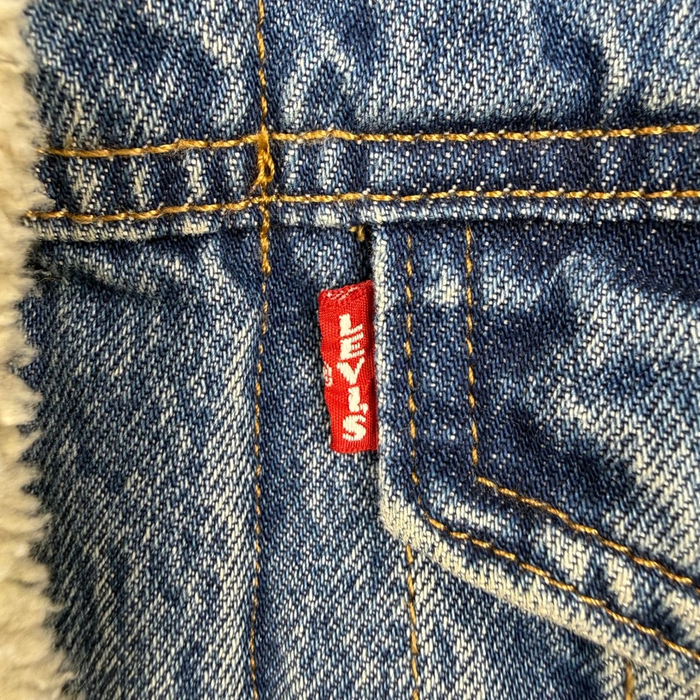 Levis Jacket Mens Small Blue Denim Sherpa Lined Trucker Type III Snap Button - Picture 4 of 16